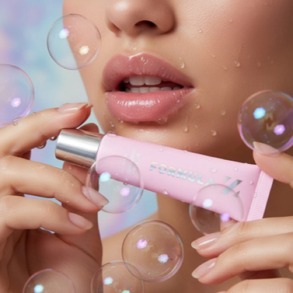 Hydrating Lip Gloss + free sample
